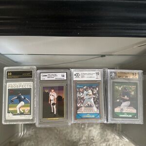 Graded 10s & 9.5 baseball cards